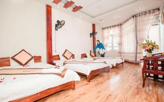 Halong Party Hostel & Hotel - photo 2