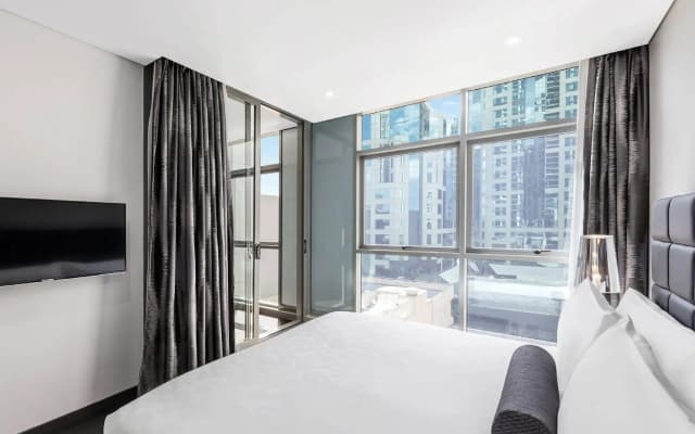 Meriton Suites North Sydney - photo 4