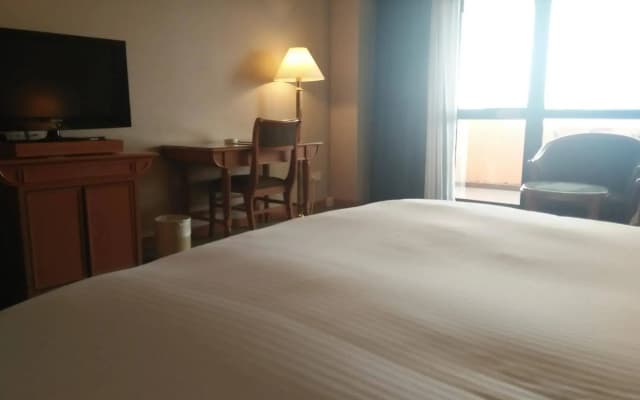 Grand Palace Hotel - photo 3