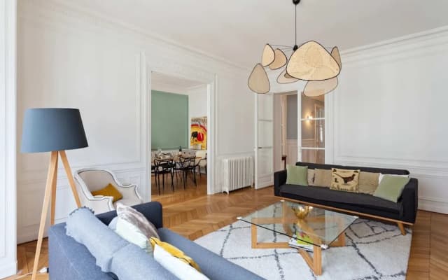 Luxury and Spacious Apartment in the Heart of Paris - photo 2