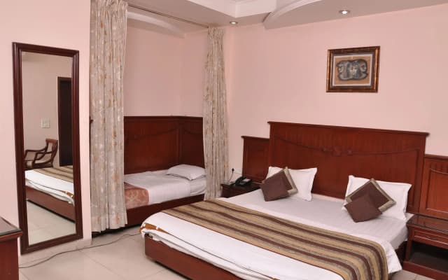Hotel Legend International - photo 2