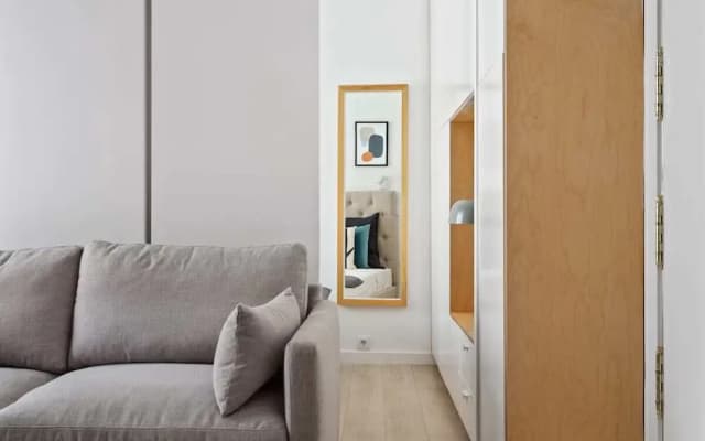Modern 1 Bed Apt, Sleeps 4 nr Lavapies - photo 2