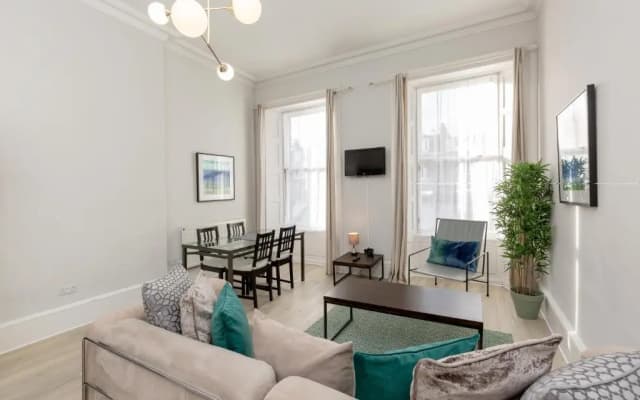 Southside Apartments - photo 2