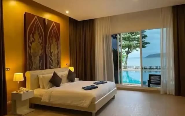 SeaView Villa Private Pool Table V195 - photo 2