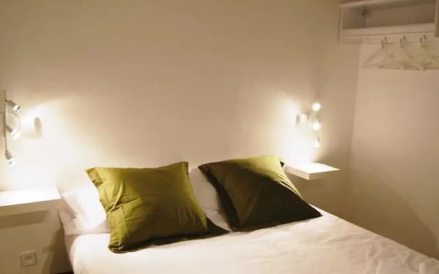 Cathedral Apartments - photo 3