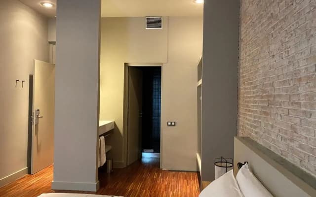 Pau Claris Apartment - photo 2