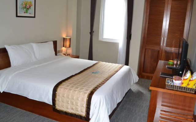 Nam Dat Hotel by D'Lecia Ha Long - photo 3