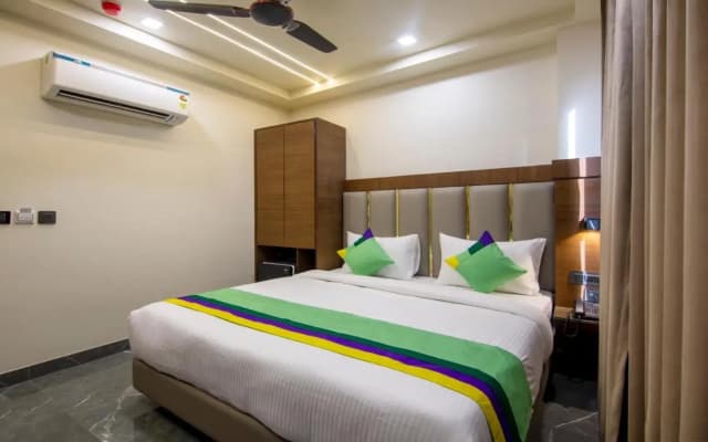 Treebo Royal Comfort - photo 4