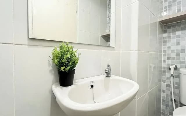 Good And Homey Studio Apartment At Tokyo Riverside Pik 2 - photo 4