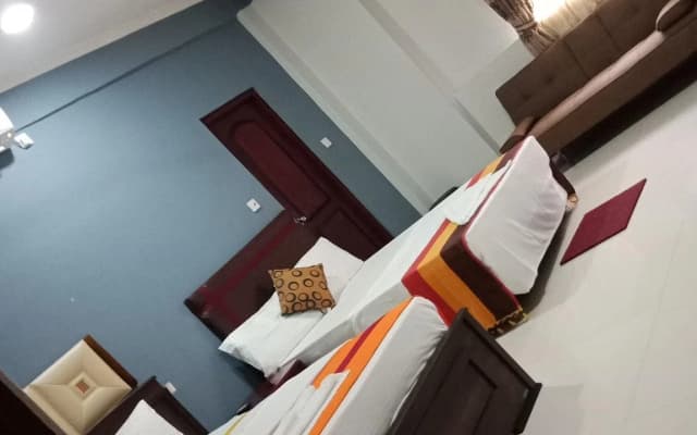 Global City Hotel - photo 5