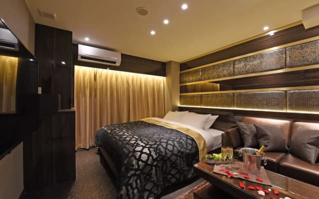Hotel Savoy - photo 5