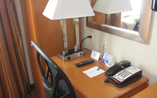 Bellerose Inn - photo 3