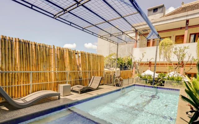OYO 90376 Rabasta Kuta Residence - photo 5
