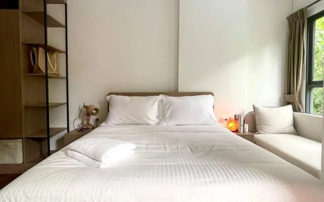 La habana 54 with large balcony and pool view! - photo 3