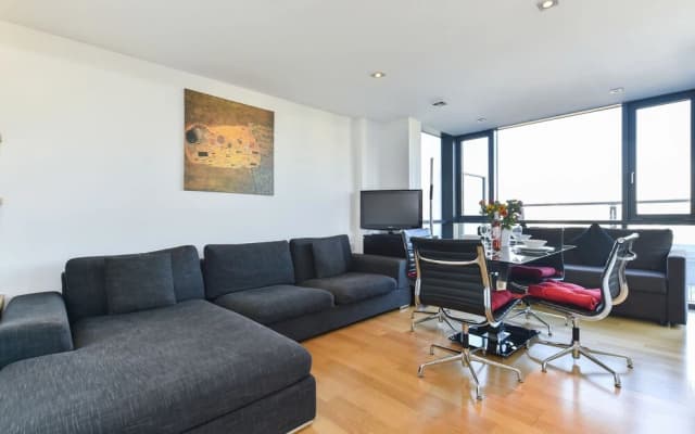 Westminster Superior Apartments - photo 4