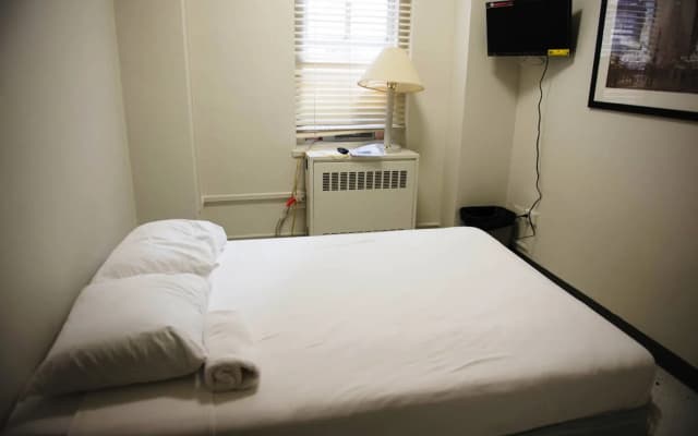 West Side YMCA Hostel - photo 5