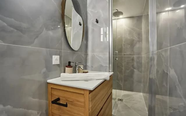 Apartment in the Center of Paris - photo 5