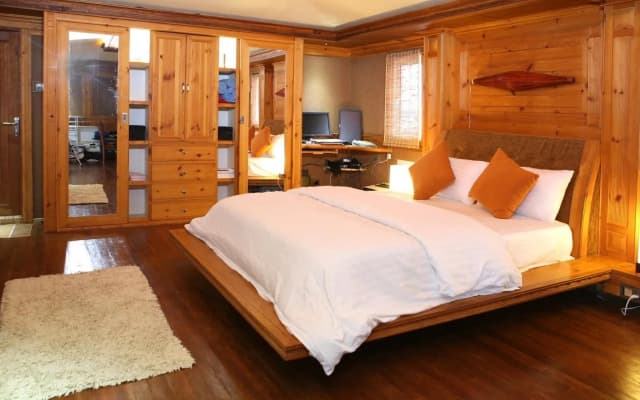Eureka Serenity Athiri Inn - photo 5