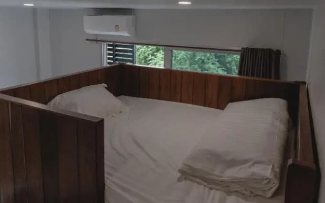 Psych Hostel - photo 4