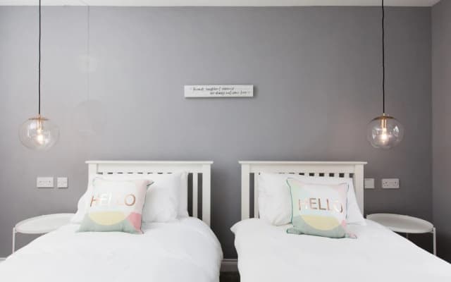 Homely, Hi-tech Modern Flat With Parking and gym - photo 4
