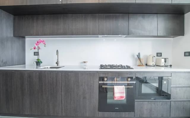 Home With Convenient Location! Close to Train&cbd - photo 4