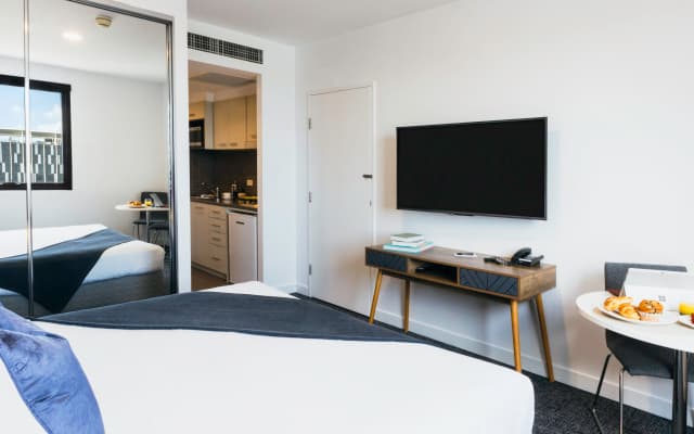 Quest Mascot Serviced Apartments - photo 4