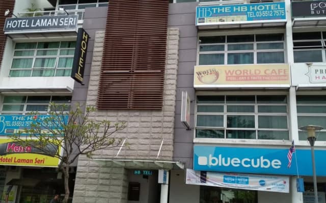 The HB hotel - photo 4