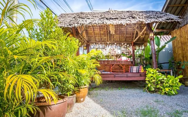 Bubu Lanta Hostel - photo 3
