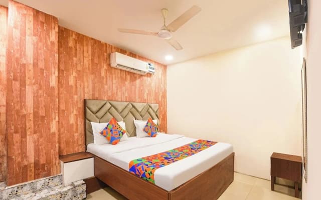 Fabhotel Snow Valley - photo 2