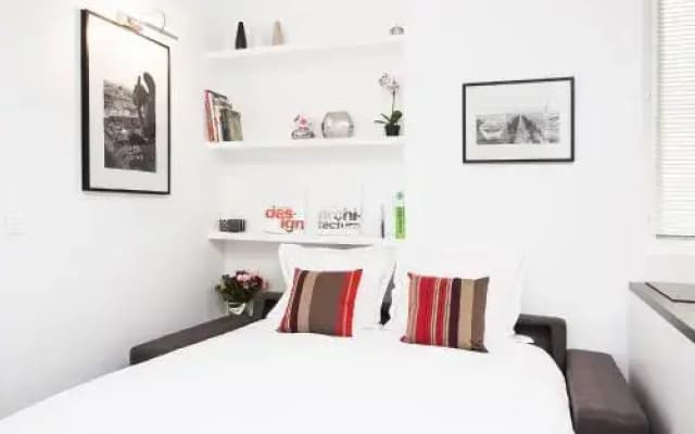 Quiet Apartment in the Center of Paris - photo 4