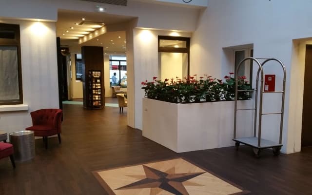 Hotel Aida Marais - photo 2