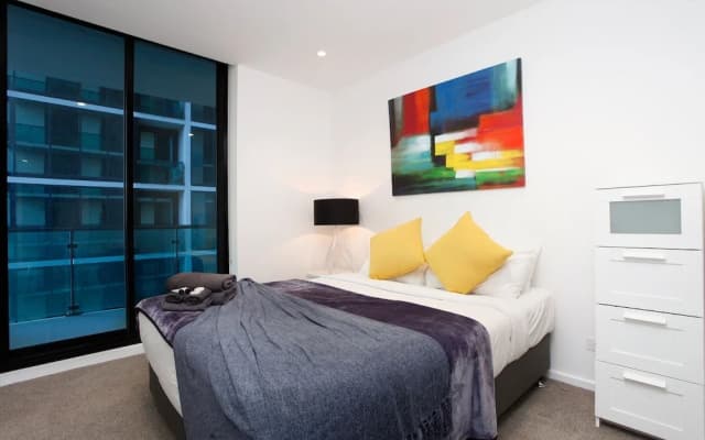 StayCentral on Lonsdale - photo 5