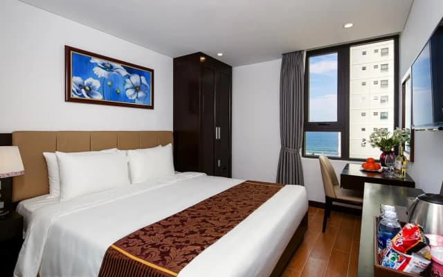 Golden Line Hotel Da Nang - photo 5