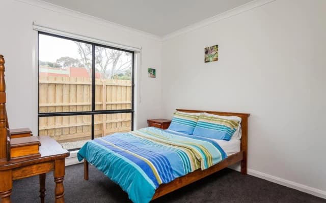 Barefoot Beach Holiday House - photo 5