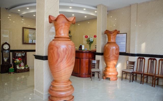 Lucky Hotel - photo 2