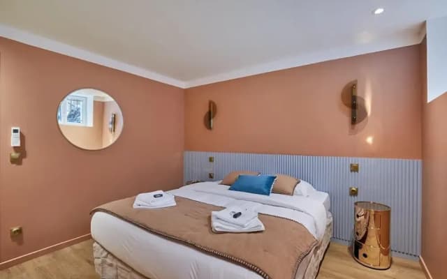 Modern Apartment With AC Center of Paris - photo 4