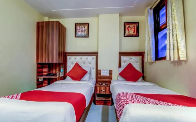 Hotel Sarthak Palace - photo 5