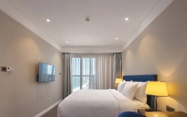 Modern 2 Br Apartment at 4points Opposite Beach - photo 3