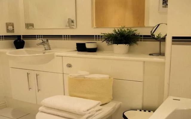 Star Wharf Apartments - photo 4