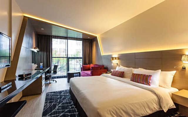 Hyatt Place Bangkok Sukhumvit 1 - photo 5