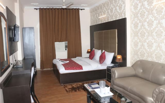Hotel Kashish Plaza - photo 5