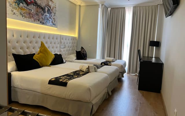 Hotel Suites Feria de Madrid - photo 3