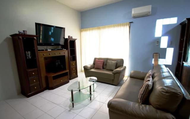 JusInn Homey Guesthouse - photo 4