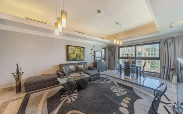 bnbme | Fairmont The Palm | 1 BDR - photo 2