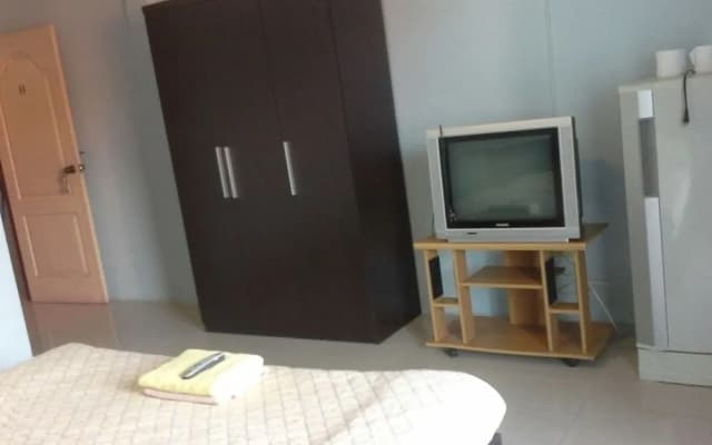Friendly Guesthouse - photo 4
