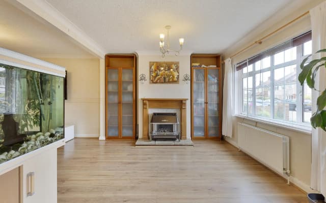 Empire London Properties - Goshawk Gardens - photo 3