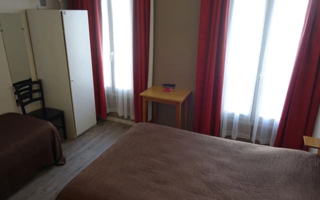 Acacia Hotel - photo 3