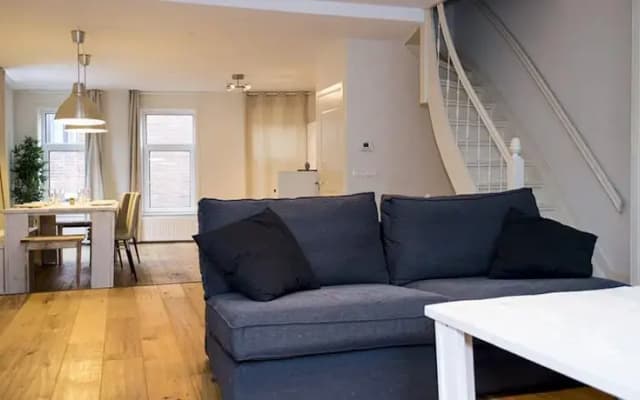 Lobby Apartment - photo 5
