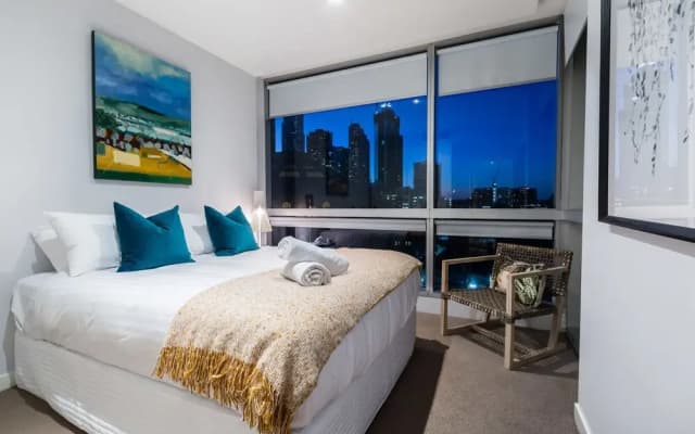 Auguste 2 Bdr Melbourne Apartment - photo 5