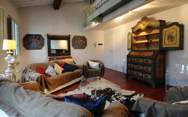 Cozy Central City Apartment - photo 4